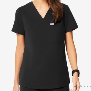 FIGS Catarina One Pocket Scrub Top in BLACK